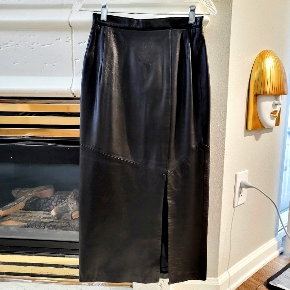 DAKOTA | Black Leather Skirt